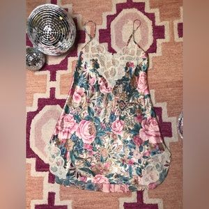 Vintage Gold Label Victoria’s Secret Floral slip lingerie dress size small